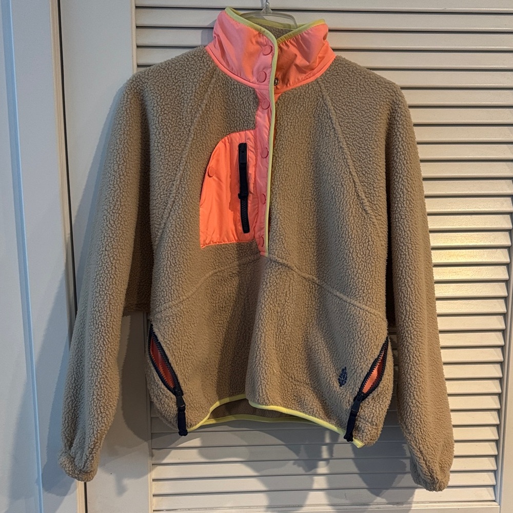 Free People pullover fleece